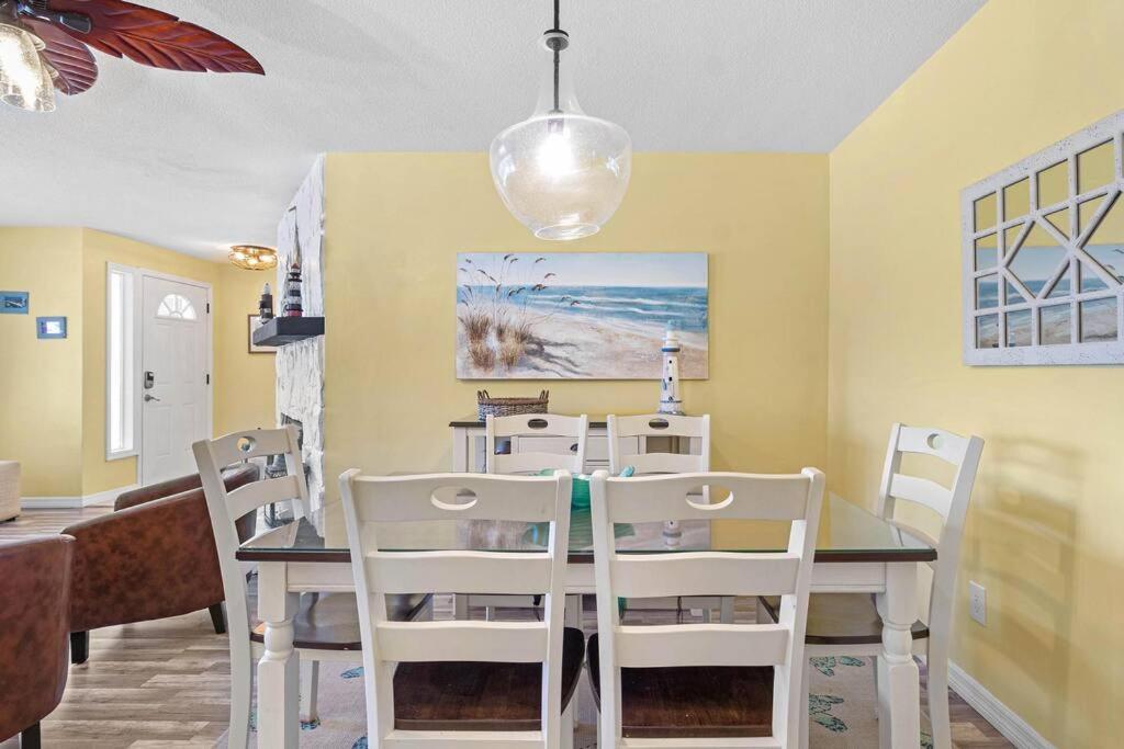 Perfect For Family Gatherings With A Heated Pool! - Clearwater'S Clear Choice Exteriér fotografie